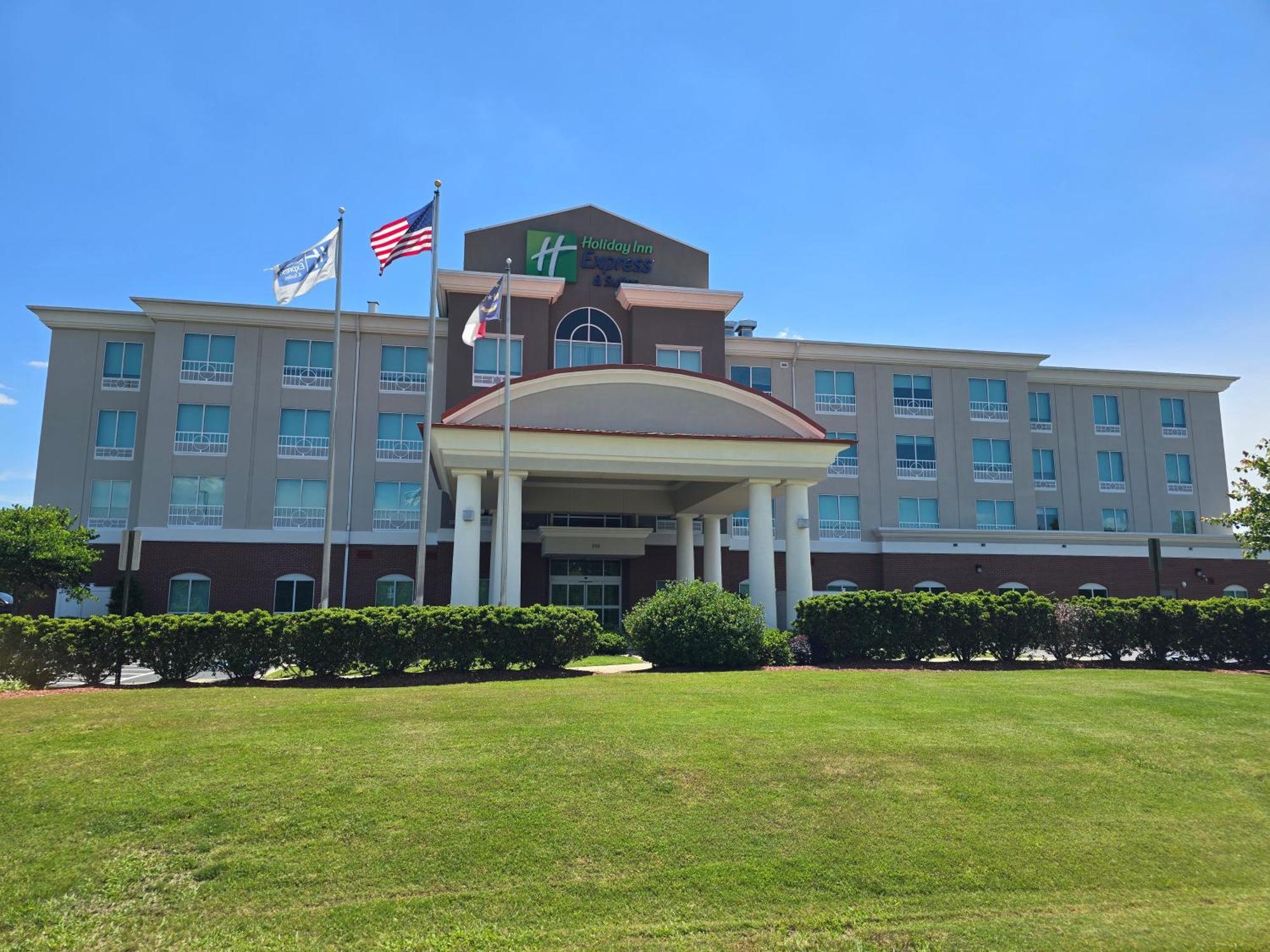 Holiday Inn Express & Suites - Smithfield/Selma By Ihg Εξωτερικό φωτογραφία