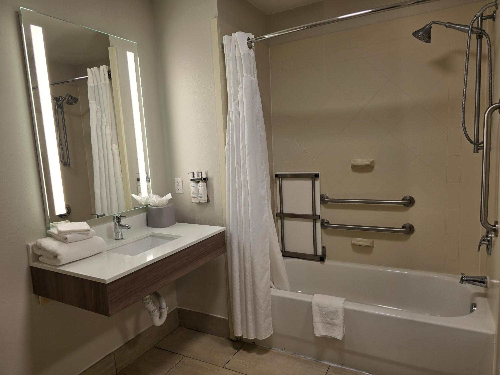 Holiday Inn Express & Suites - Smithfield/Selma By Ihg Εξωτερικό φωτογραφία
